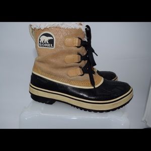 Sorel, Caribou, size 6, preowned